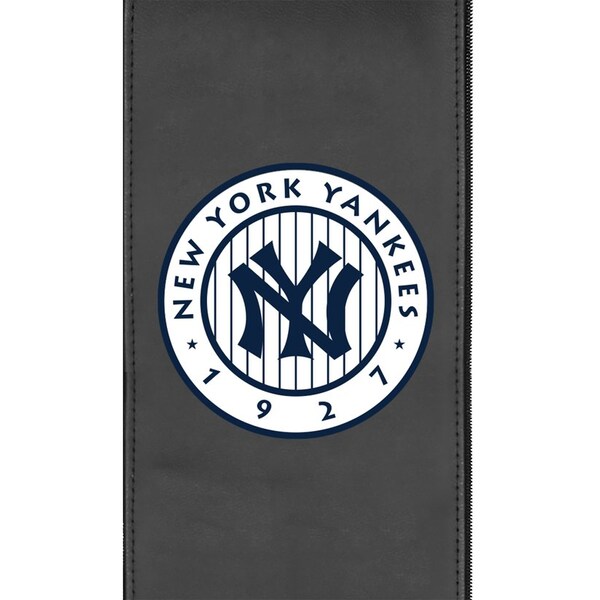 Dreamseat Game Rocker 100 with New York Yankees Cooperstown Logo - XZGARO100-PSCOOP0065