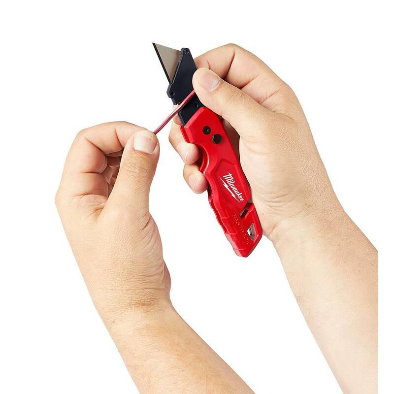 Milwaukee FASTBACK Folding Utility Knife with General Purpose Utility Blades and Dispenser - 48-22-1501-48-22-1900