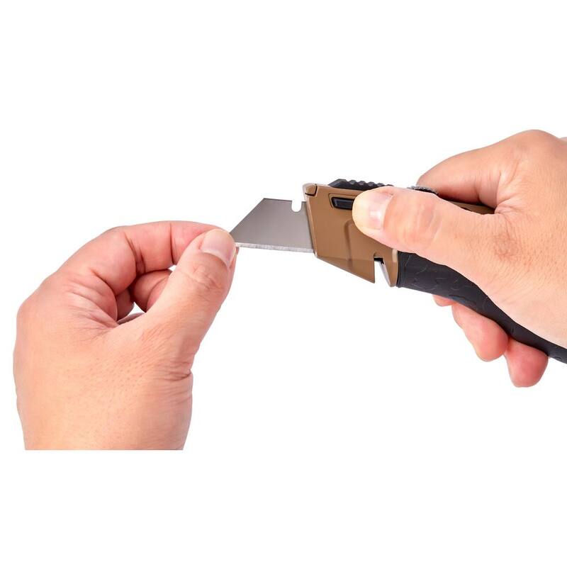 SPEC OPS Utility Knives with Retractable Blade, Includes 5 Extra Blades in Handle Storage - SPEC-K1-UR