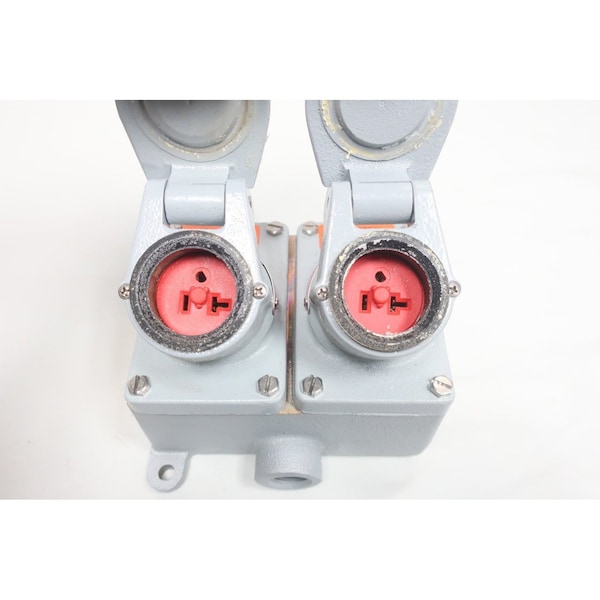 Appleton Electric Two Gang Iron 1/2In NPT 3P 2W 20A Amp 125V-AC Receptacle - EFSR-2023M