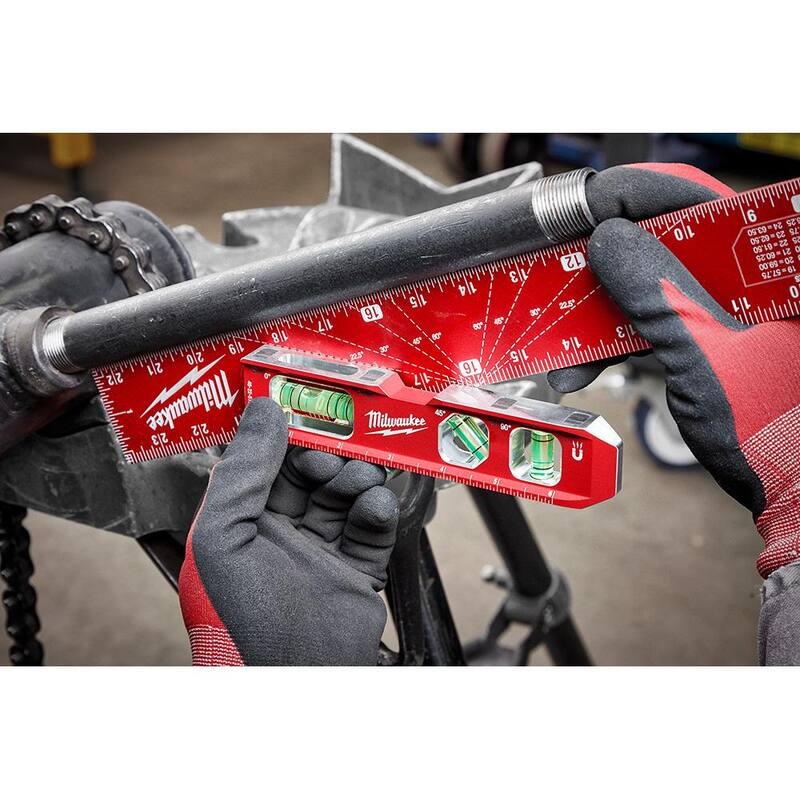 Milwaukee 7 in. Magnetic Rafter Square with 16 in. x 24 in. Aluminum Framing Square - MLSQM070-MLSQ024