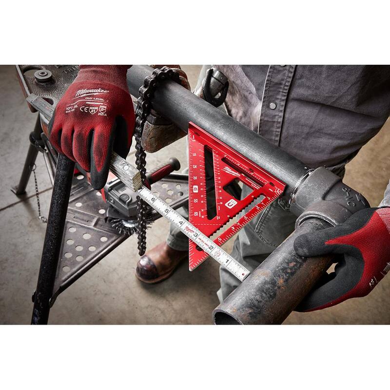 Milwaukee 7 in. Magnetic Rafter Square with 7 in. Non-Magnetic Rafter Square - MLSQM070-MLSQ070