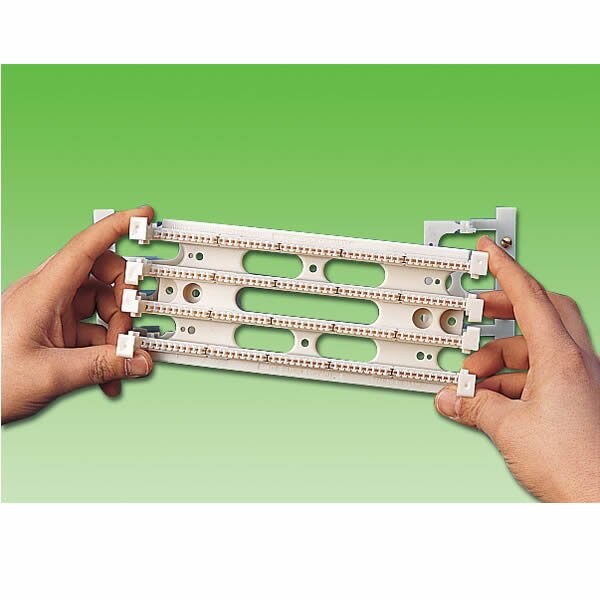Siemon 100 PR BLOCK 110 KIT W/O LEGS, CAT5E FIELD-TERM 19" PANEL, 5PR CLIPS 1U - S110DA1-100RFT