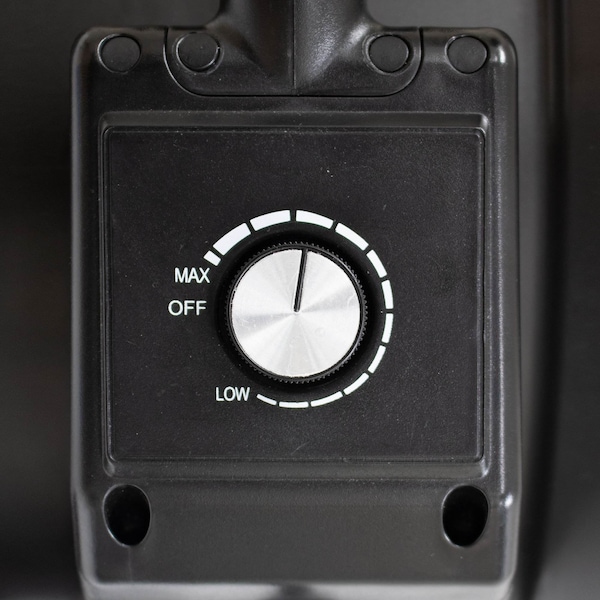 Xpower Axial Air Mover W/ Ozone Generator, 1450 CFM, Variable Speed, Brushless DC Motor - M-25