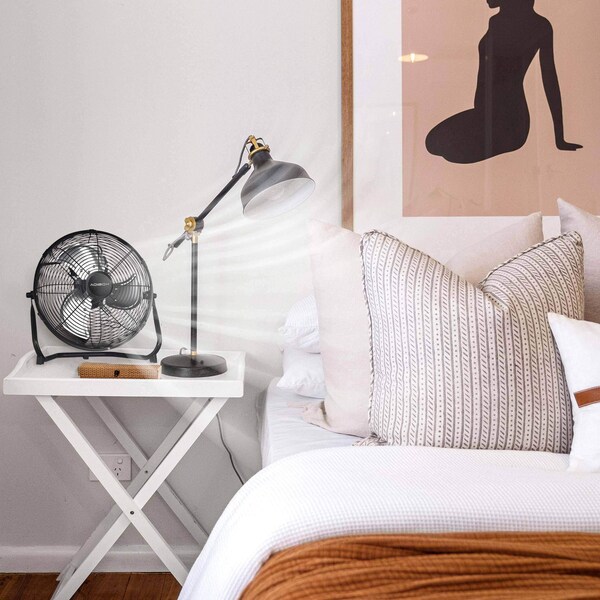 Edendirect High Velocity Heavy Duty Floor Fan, 12 in Blade Dia, 120 V, 1800 CFM - IR-W2815P201011