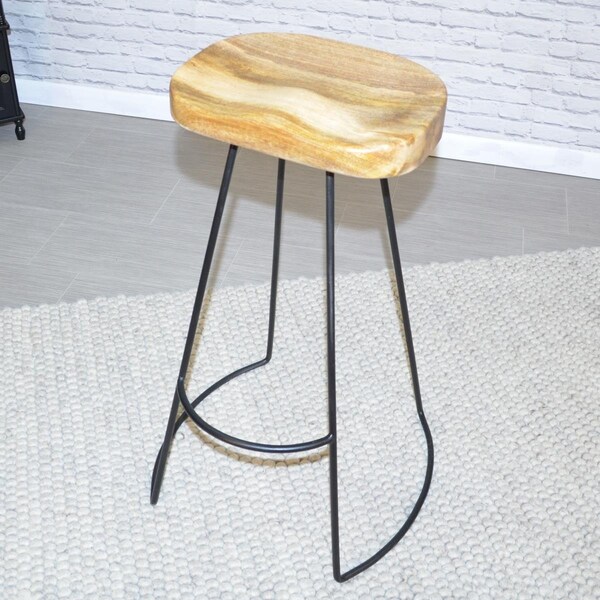 Carolina Cottage 31 in. Saga Bar Stool Natural & Black - CF3011NMNGTBK