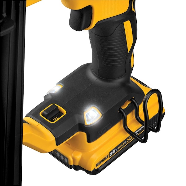 Dewalt 20V MAX* XR 16 GA Cordless Straight Finish Nailer (Tool Only) - DCN662B