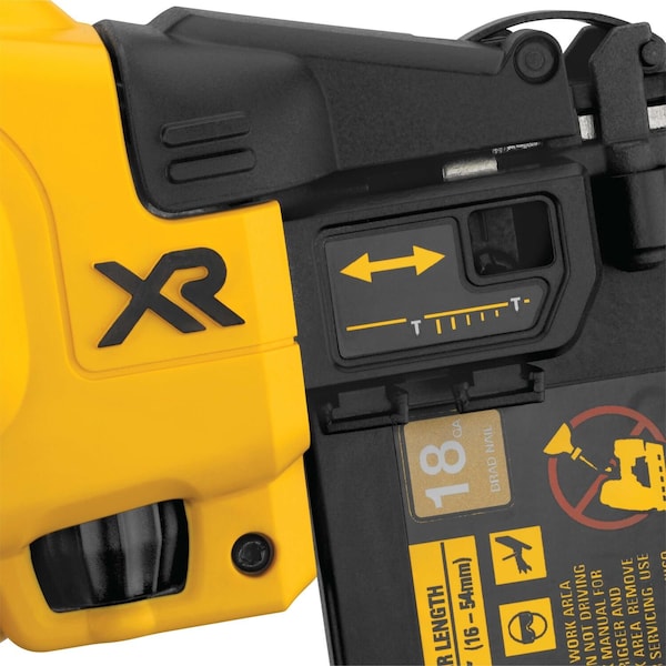 Dewalt 20V MAX* XR(R) 18 GA Cordless Brad Nailer (Tool Only) - DCN680B
