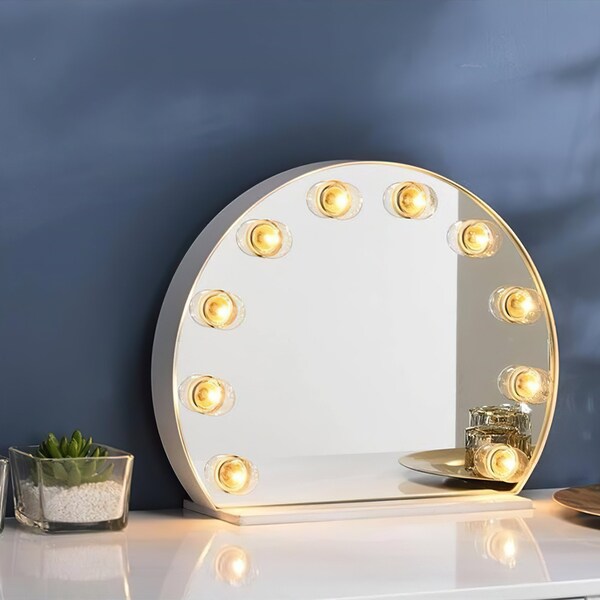 Acme Wooden Frame Accent Mirror with Lighting in White - ER-0107MR