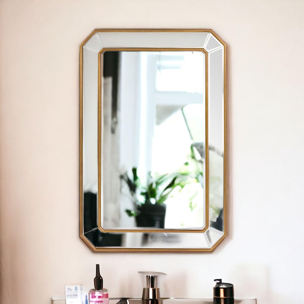 Homeroots Recatngle Gold Leaf Mirror with Angled Corners Frame - 383725