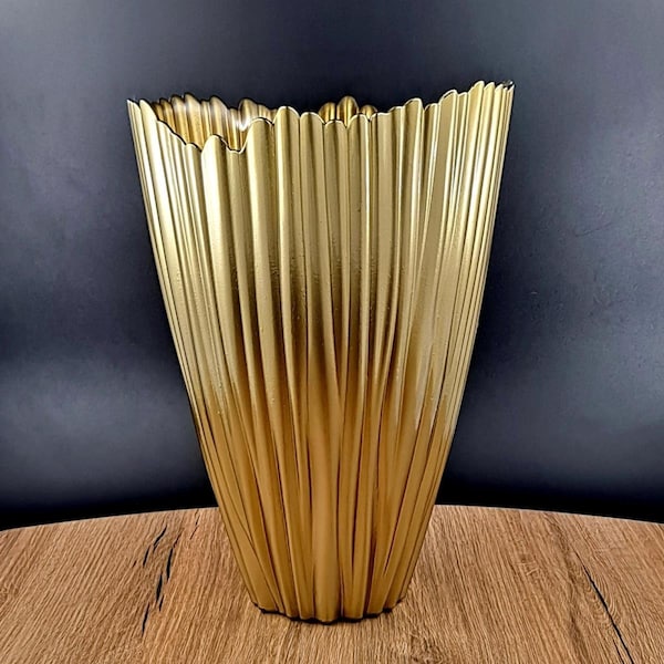 Red Pomegranate Collection 12 in. Coral Vase, Gold - 1119-1