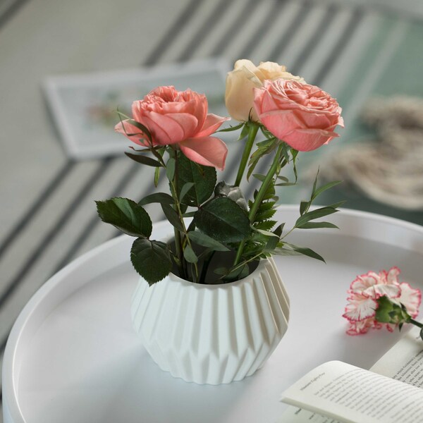 Uniquewise Contemporary White Ceramic Unique Geometric Shaped Table Vase Flower Holder - QI004370.LN