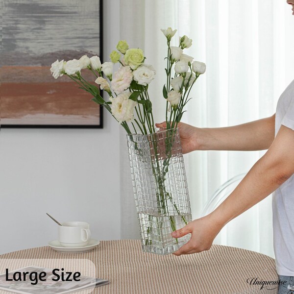 Uniquewise Set of 2 Square Frosted Clear Glass Table Vase - A Timeless Centerpiece for Dining Tables - QI004738.CR.2