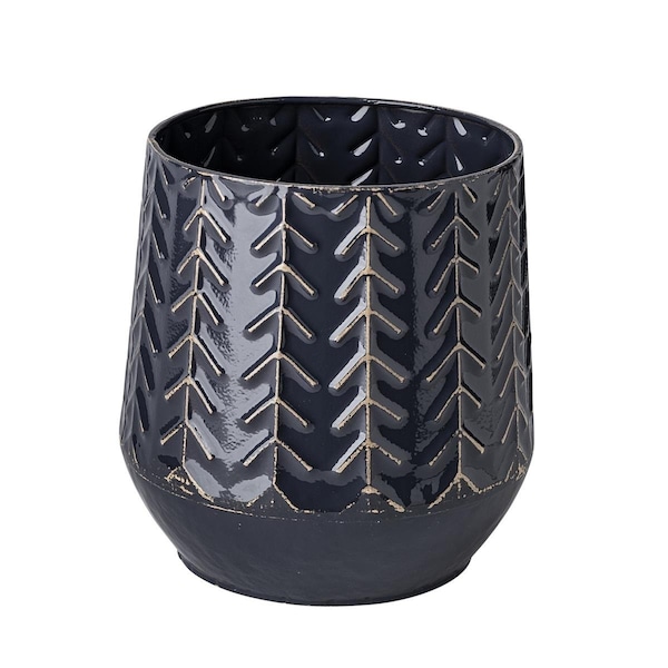 Homeroots 7 in. Navy Organically Embossed Chevron Metal Vase - 397572