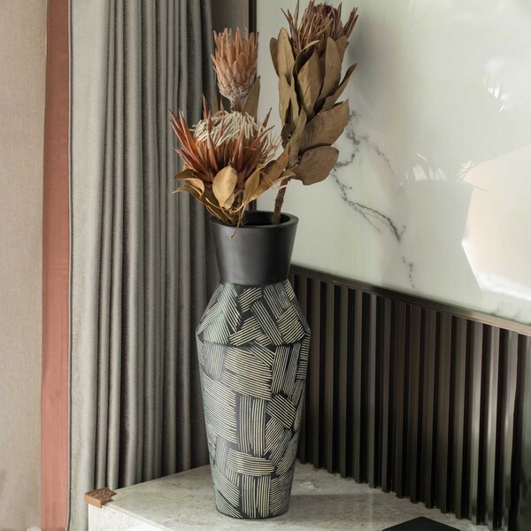 Uniquewise Trumpet Classic Style Straight Designed Table Vase for Entryway Dining or Living Room, Ceramic Black - QI004037