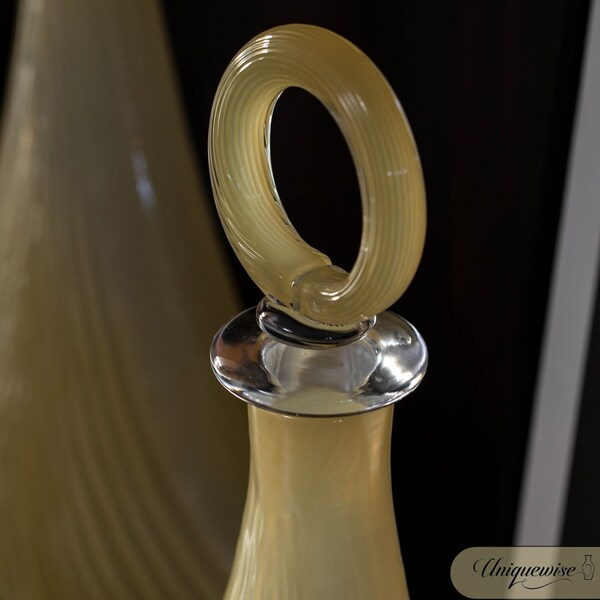 Uniquewise Unique 16-Inch Decanter-Inspired Glass Vase - Ideal Centerpiece for Entryway Tables, Dining - QI004734.S
