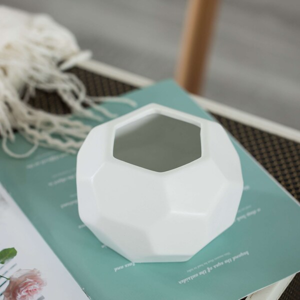 Uniquewise Contemporary White Ceramic Unique Honeycomb Shaped Table Vase Flower Holder - QI004370.BX