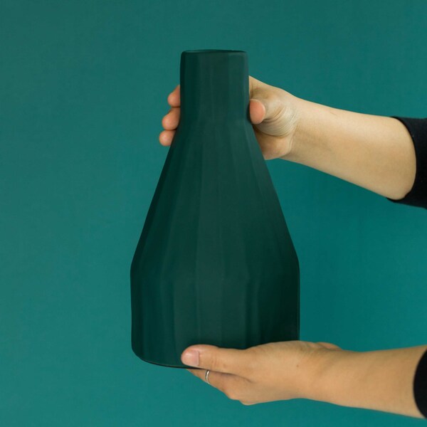 Fabulaxe 10 H Decorative Ceramic Sculpture Channeled Centerpiece Table Vase, Dark Teal Blue Green - QI004055.DGN