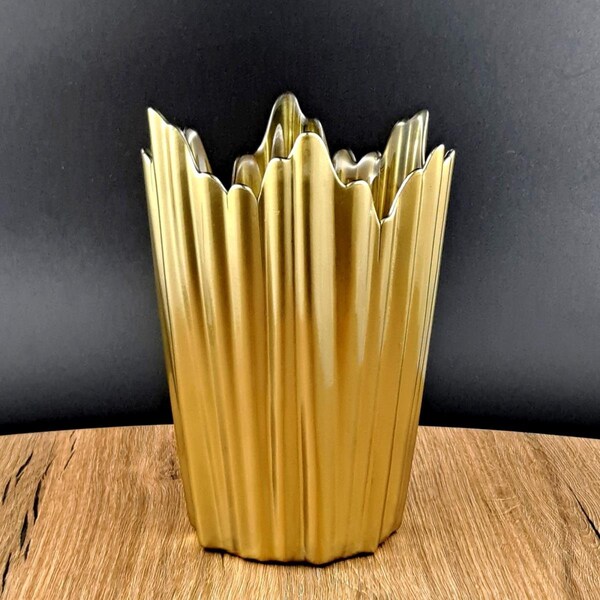 Pisos 8 in. Coral Vase, Gold - PI3183120
