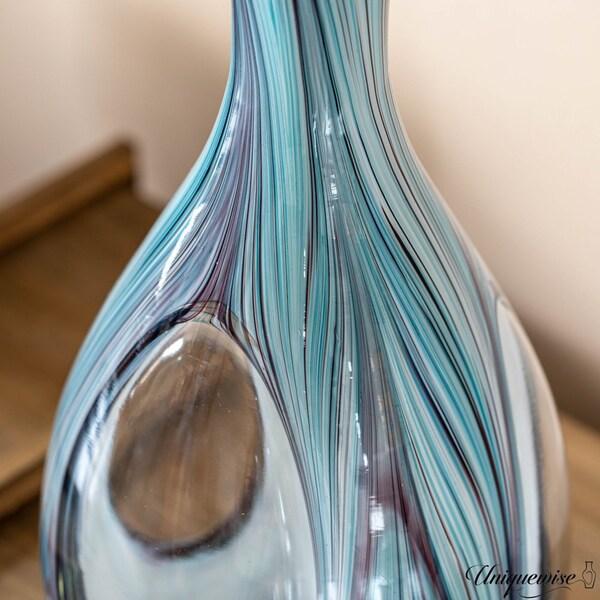 Uniquewise 16-Inch Multitone Glass Table Vase in Blue Hue - Minimalist, Decorative Boho Vase with Rustic - QI004736