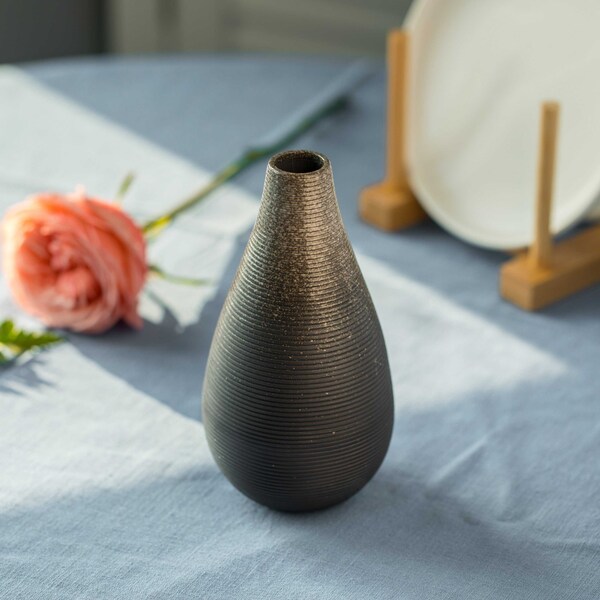 Uniquewise 6 Inch Modern Decorative Ceramic Table Vase Ripped Design Tear Drop Shape Flower Holder, Black - QI004357