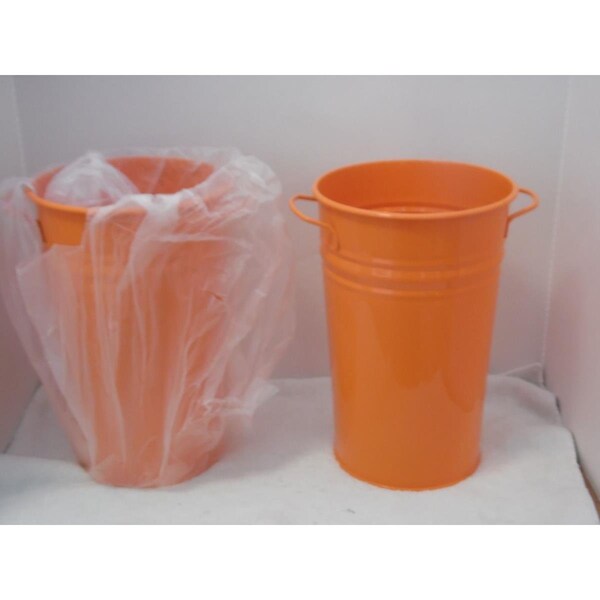 Esteras Tikar 7 in. dia. x 12 in. Enameled Galvanized Vase, Tangerine - ES2588672