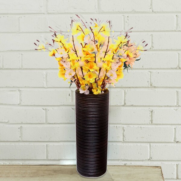 Uniquewise Brown Decorative Contemporary Mango Wood Ribbed Design Cylinder Shaped Table Vase, 16 Inch - QI004432.S