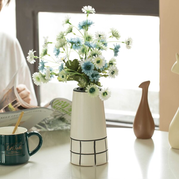 Fabulaxe 7 H Ceramic Modern Painted Grid Tapered Flower Table Vase, Black and White - QI004059.M