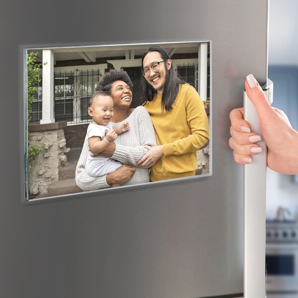 Azar Displays Clear Acrylic 11'' x 8.5'' Magnetic U-Frame, 2PK - 129922-GS-2PK