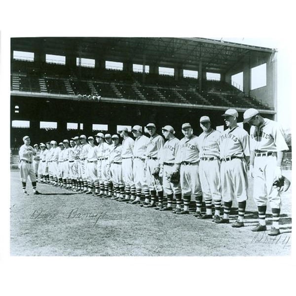 Coolcollectibles 8 x 10 in. New York Giants 1937Classic Unsigned Photo Frame - CO1686436