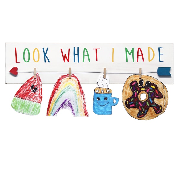 Elegant Designs Hanging 4 Photo Frame with Clips Hearted Arrow and Look What I Made in Rainbow Text, White Wash - HG2038-WRM