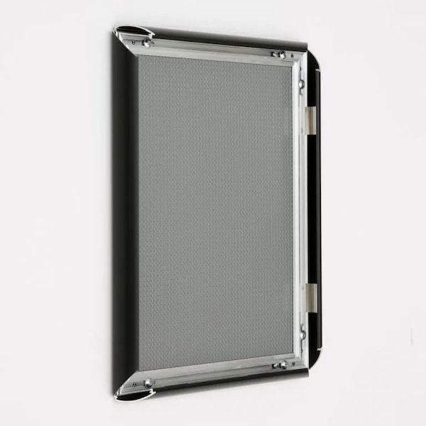 M&T Displays Snap Frame 8.5 in. X 11 in. Poster Size, 1 in. Black, Mitred Corner - UCN255C081X5012