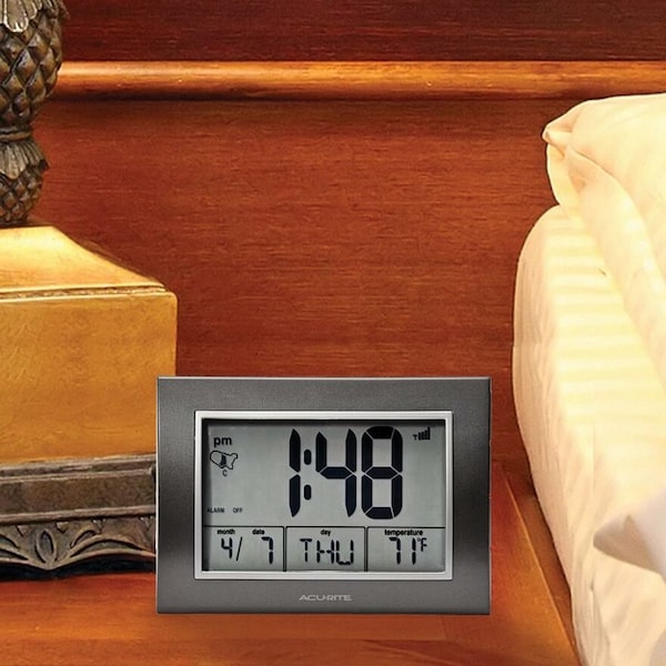 Zoro Select Atomic Desk Clock, w/Temperature - 13131A4