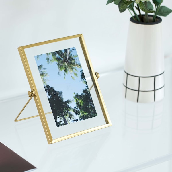Fabulaxe Modern Metal Floating Tabletop Photo Picture Frame with Glass Cover and Easel Stand, Gold 4 x 6 - QI004066.GD.M
