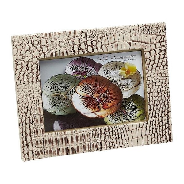 Red Pomegranate Red Pomegranate 120-1 Crock 5 x 7 in. Bisque Photo Frame - 120-1