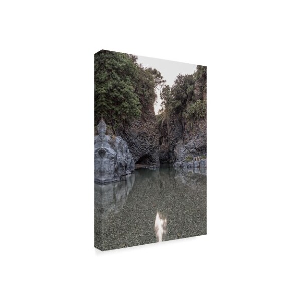 Trademark Fine Art Giuseppe Torre 'Rock Pool' Canvas Art, 16x24 - ALI35259-C1624GG