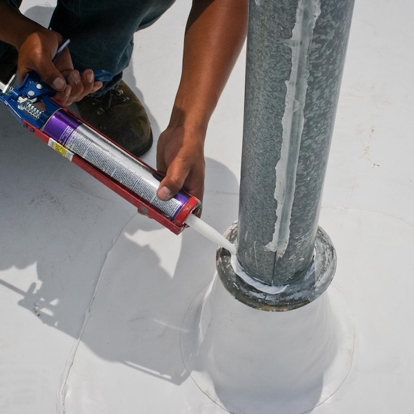 Geocel 2300 Construction Tripolymer Sealant Clear Tripolymer Roof and Flashing Sealant 10.3 oz - GC66900