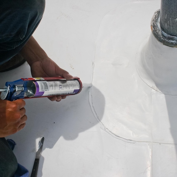 Geocel 2300 Construction Tripolymer Sealant Clear Tripolymer Roof and Flashing Sealant 10.3 oz - GC66900