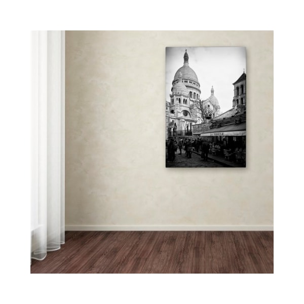 Trademark Fine Art Philippe Hugonnard 'Sacre-Coeur de Montmartre' Canvas Art, 30x47 - PH0255-C3047GG