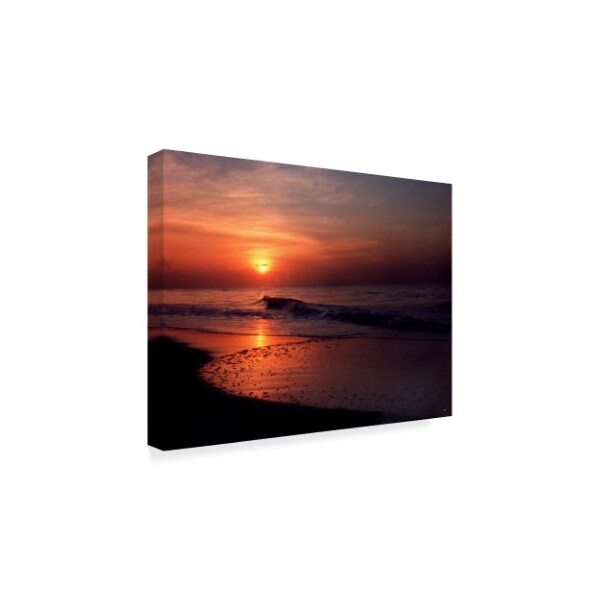 Trademark Fine Art Audrey 'Myrtle Beach Sc Sunrise' Canvas Art, 35x47 - ALI38654-C3547GG