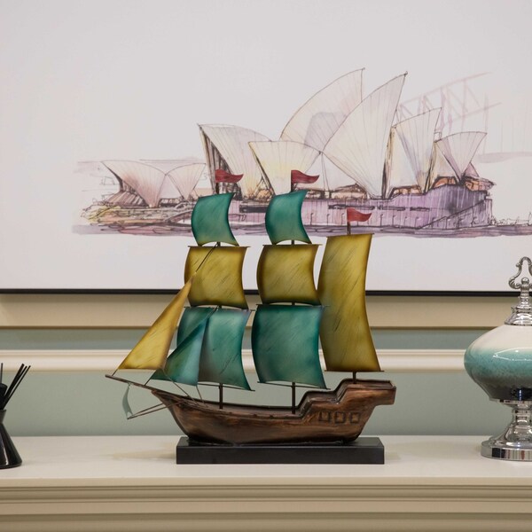 Vintiquewise Nautical Home Decor Metal Sailboat Centerpiece Ship Decor Desktop Decoration, Color - QI004320-C
