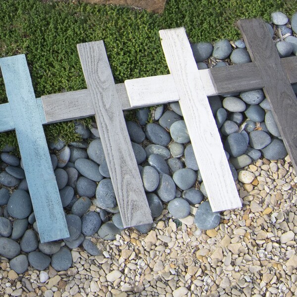 Ekena Millwork 20"W x 36"H x 1 1/2"D Vintage Farmhouse Cross, Barnwood Decor Collection, Salvage Red - DECR020X036X1500CRSRD