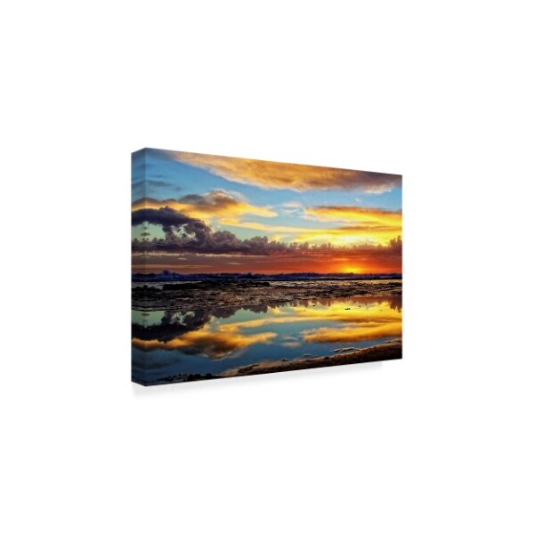 Trademark Fine Art Incredi 'Sunday Sunset' Canvas Art, 22x32 - ALI36136-C2232GG