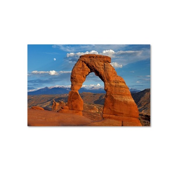 Trademark Fine Art Mike Jones Photo 'Delicate Arch Sunset' Canvas Art, 12x19 - ALI17814-C1219GG