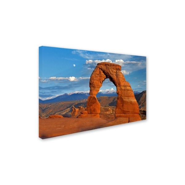 Trademark Fine Art Mike Jones Photo 'Delicate Arch Sunset' Canvas Art, 12x19 - ALI17814-C1219GG