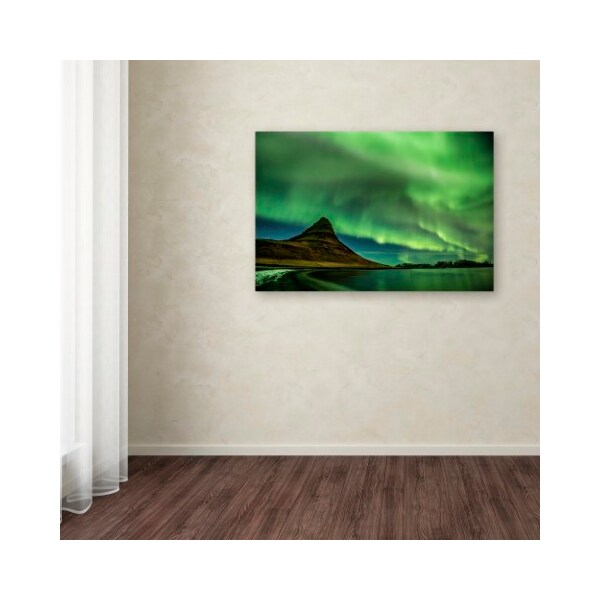 Trademark Fine Art Dan Ballard 'Northern Lights Dance' Canvas Art, 12x19 - ALI8039-C1219GG