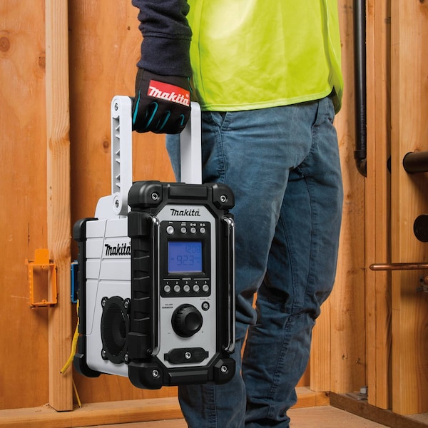 Makita 18V LXT® Job Site Radio - XRM05W