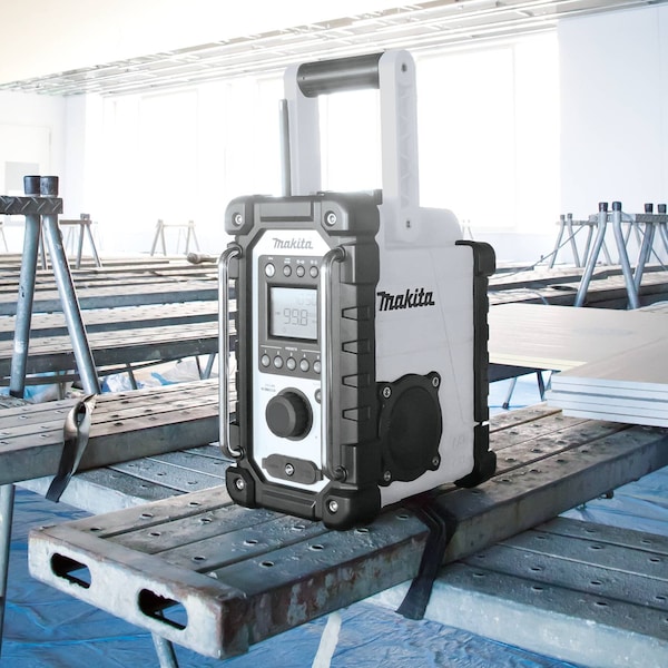 Makita 18V LXT® Job Site Radio - XRM05W