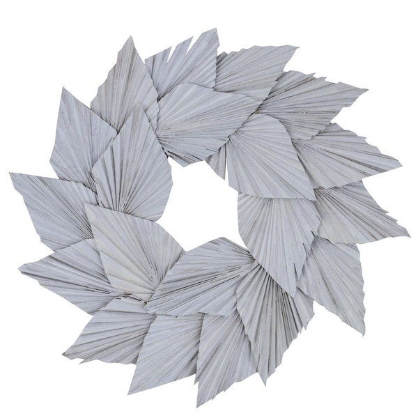 Dare2Decor 17 in. Palm Spear Wreath, White Wash - DA3880407