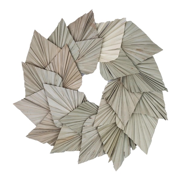 Vickerman 17 in. Palm Spear Wreath, Natural - H8PAW000